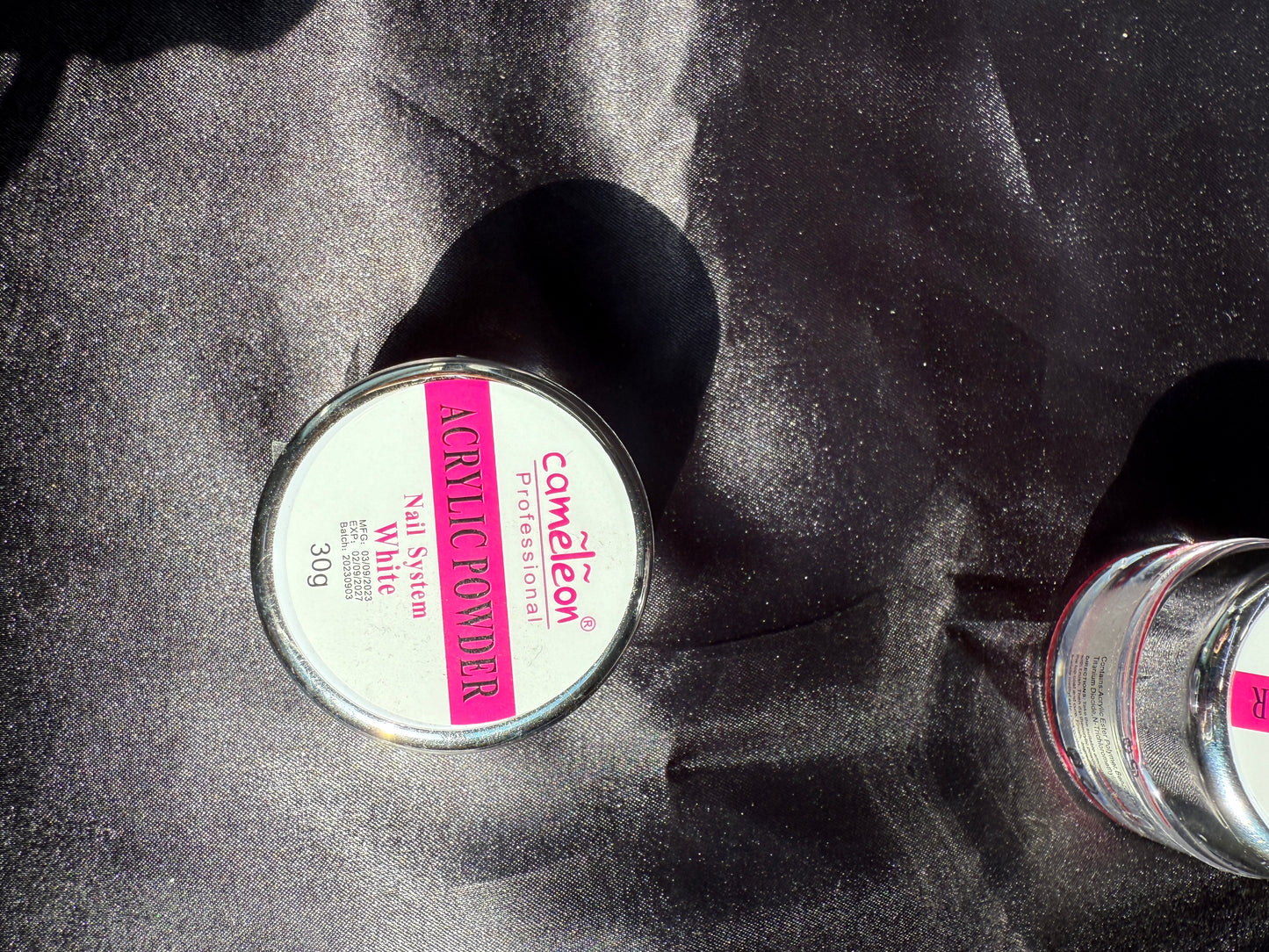 Acrylic powder camelone