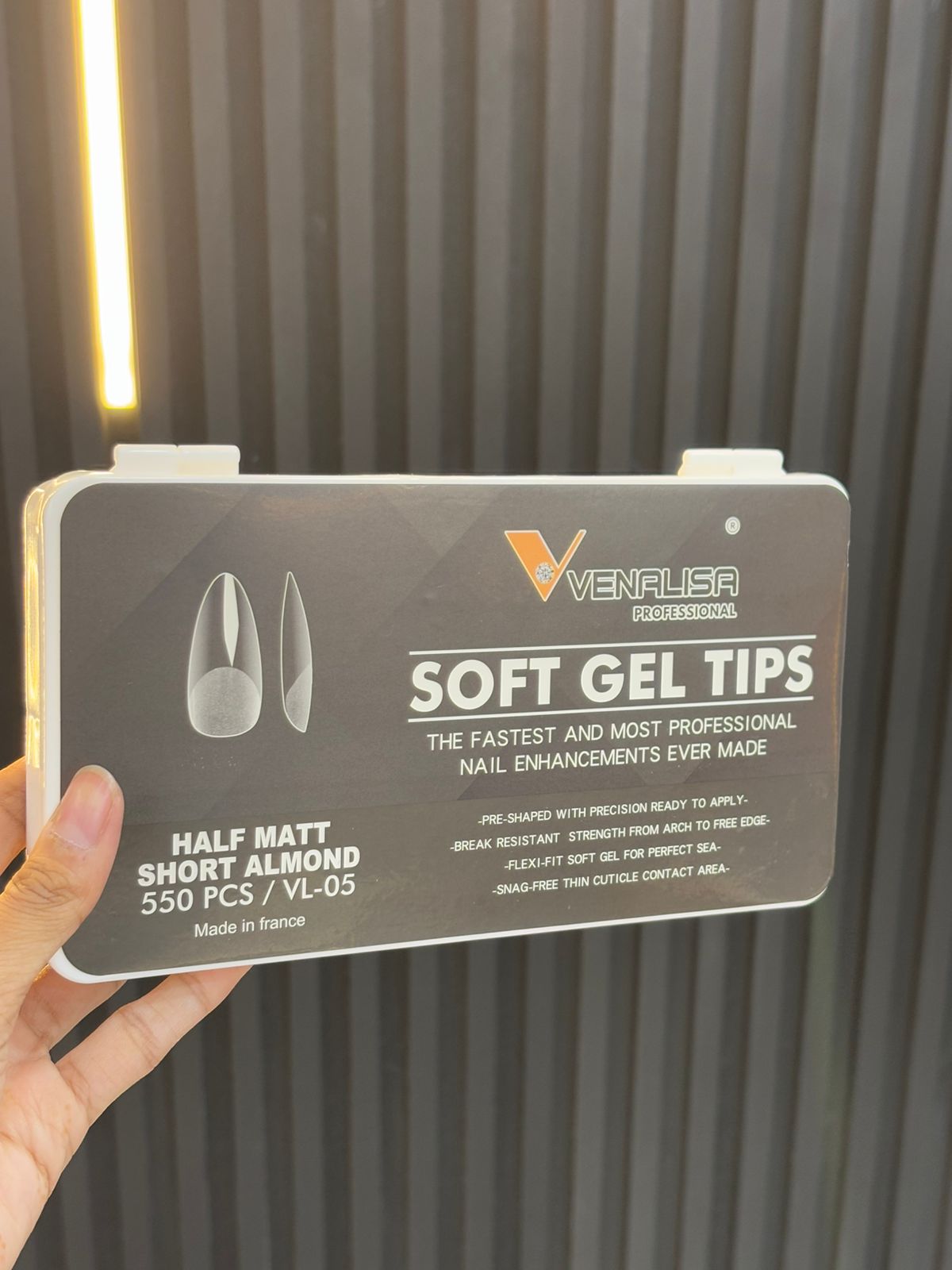 Soft gel tip box (550pcs) Half matte short Almond